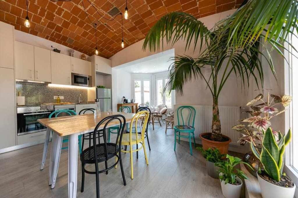 Newly Renovated Room W Pool & Bikeparking Жирона Экстерьер фото