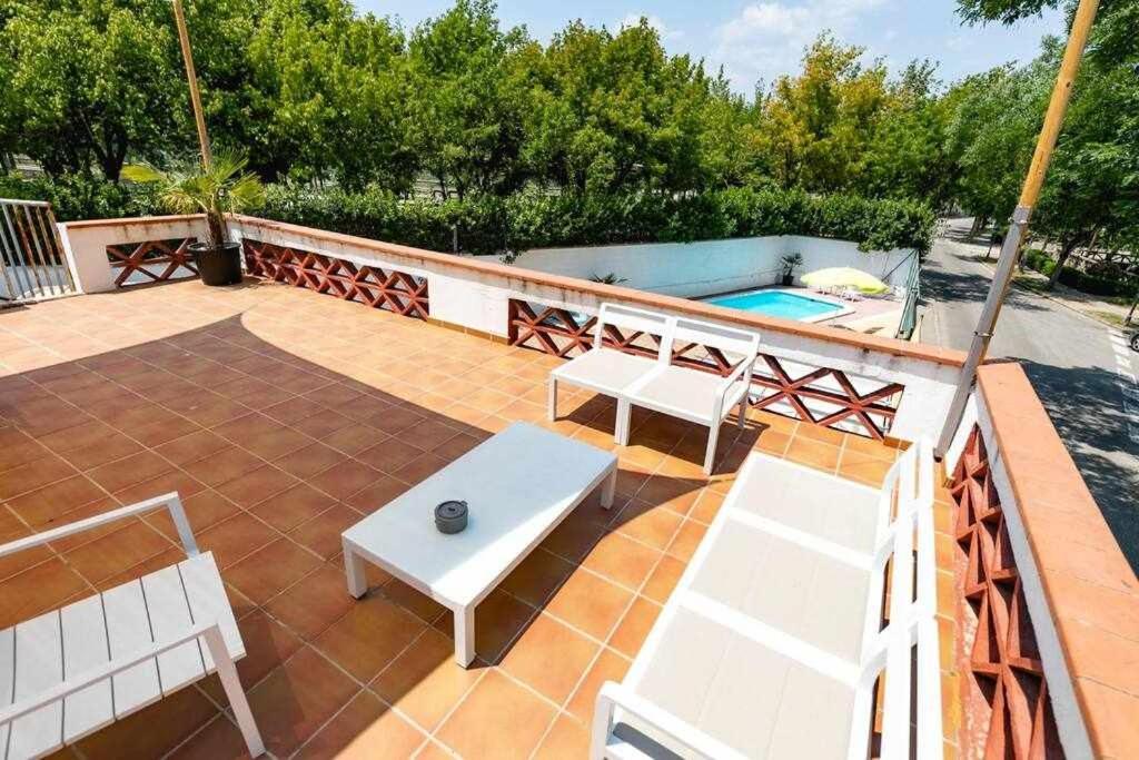 Newly Renovated Room W Pool & Bikeparking Жирона Экстерьер фото