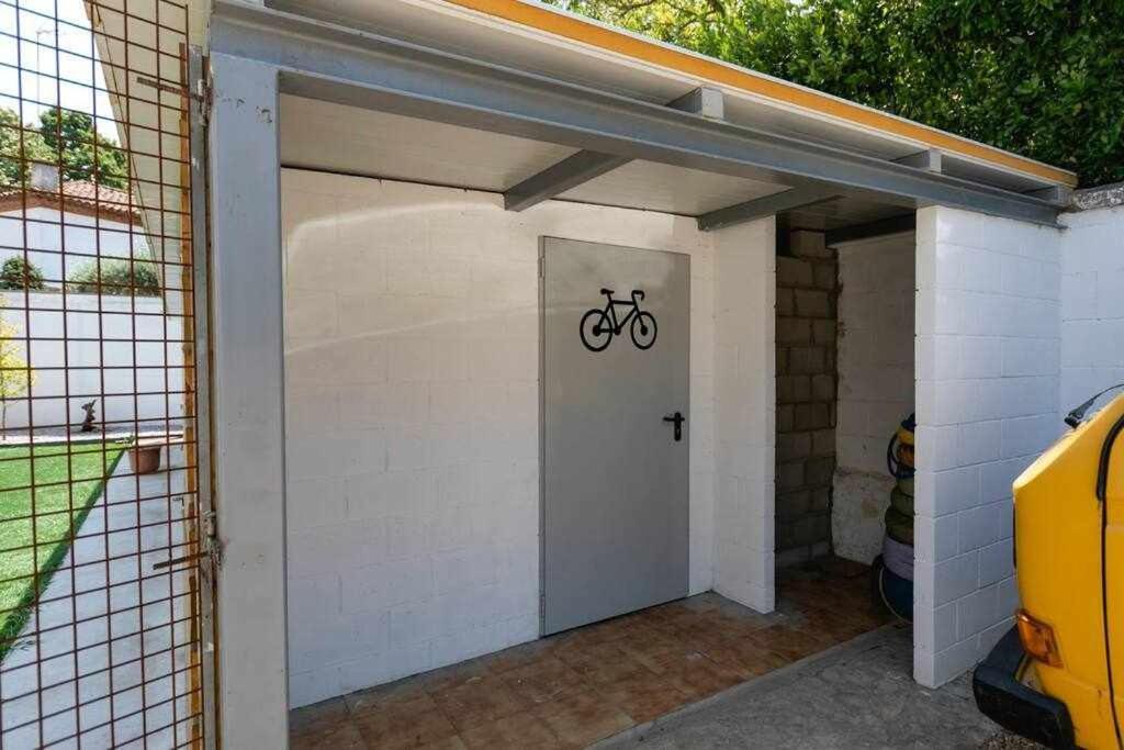 Newly Renovated Room W Pool & Bikeparking Жирона Номер фото