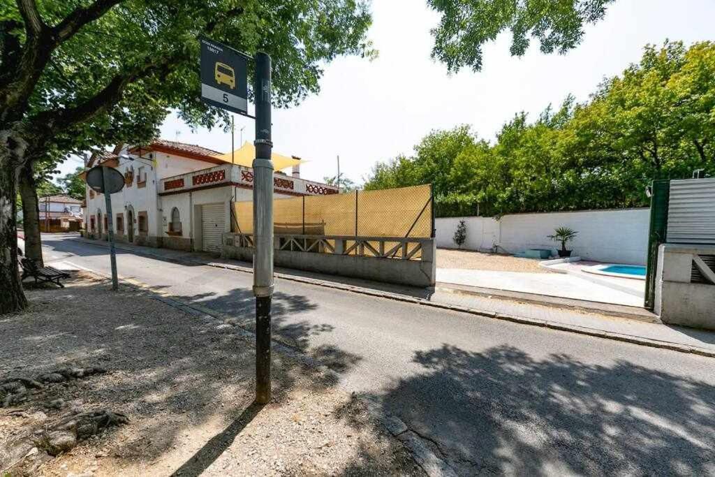 Newly Renovated Room W Pool & Bikeparking Жирона Номер фото