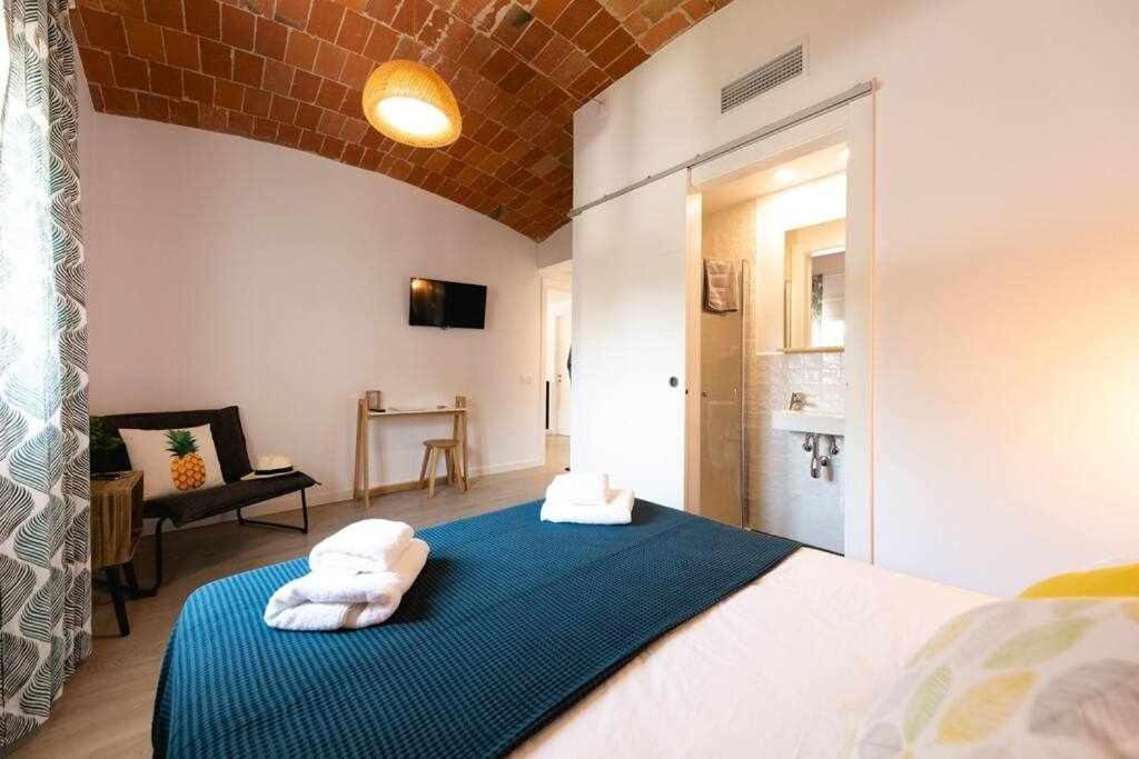 Newly Renovated Room W Pool & Bikeparking Жирона Номер фото